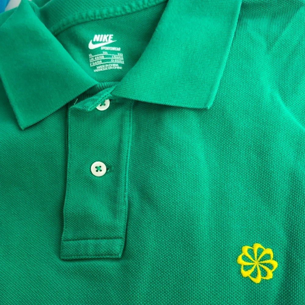 Nike Sportswear Polo Size XL